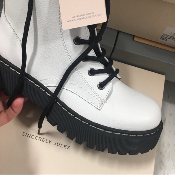 🤍Sincerely Jules Womens White Combat Boots🤍 - Picture 2 of 7